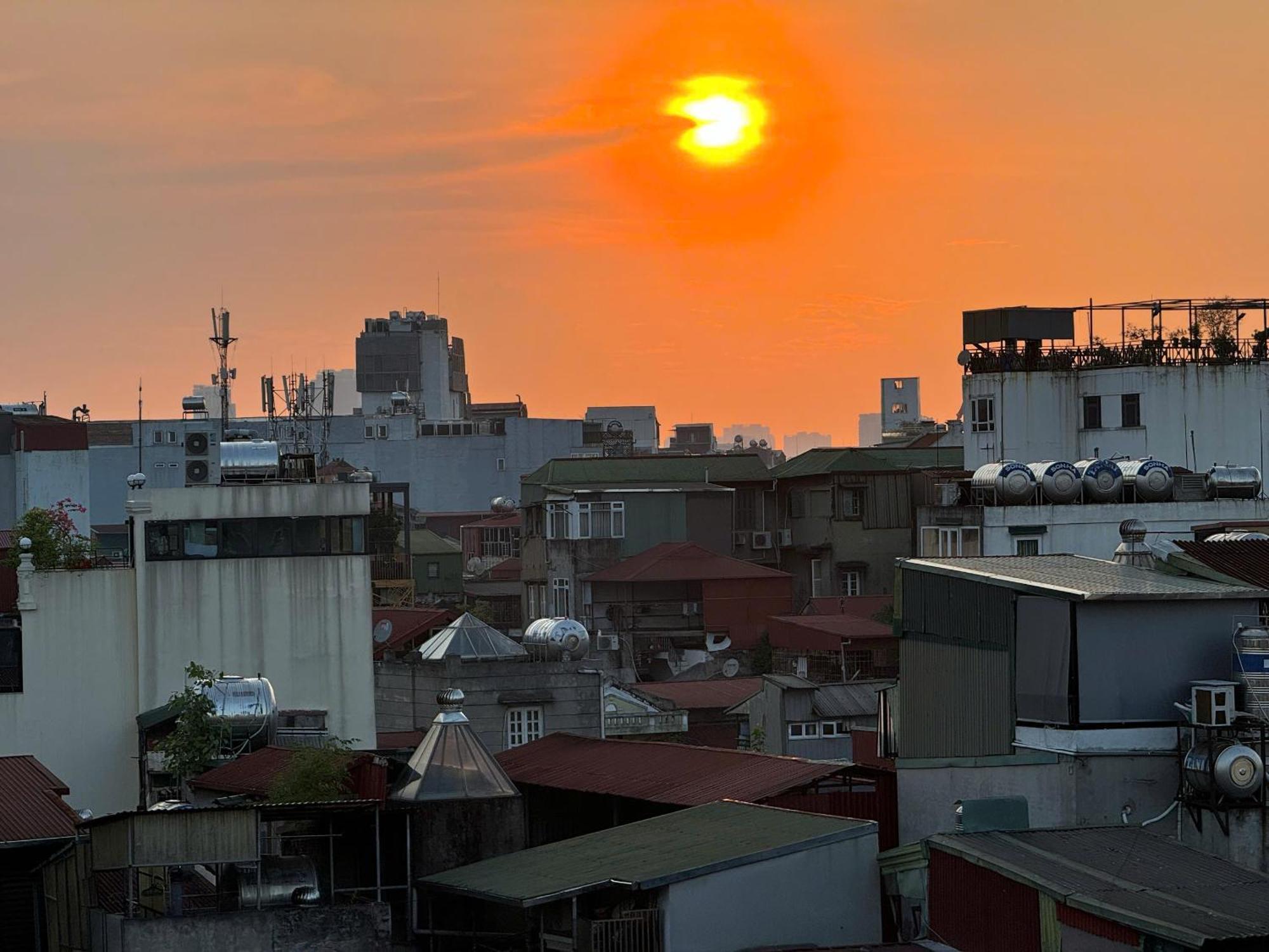 Fortuna Homestay Hanoi Bagian luar foto